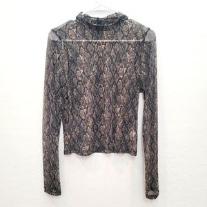 💕 Wild Fable Animal Print Semi Sheer Long Sleeves Tee Women’s Size Large